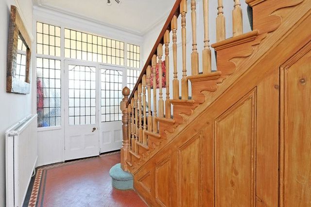  Image of 5 bedroom Terraced house for sale in Redland Road Redland Bristol BS6 at Redland Road Redland Bristol, BS6 6YH