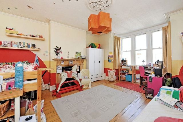  Image of 5 bedroom Terraced house for sale in Redland Road Redland Bristol BS6 at Redland Road Redland Bristol, BS6 6YH