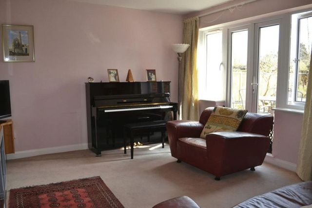  Image of 5 bedroom Detached house for sale in Ridgeway Crescent Tonbridge TN10 at Ridgeway Crescent  Tonbridge, TN10 4NR