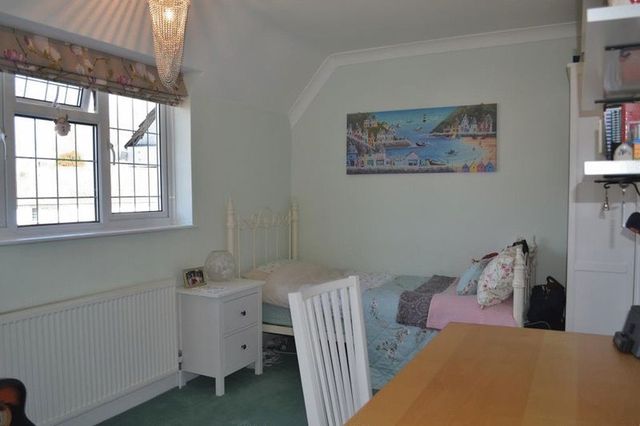  Image of 5 bedroom Detached house for sale in Ridgeway Crescent Tonbridge TN10 at Ridgeway Crescent  Tonbridge, TN10 4NR