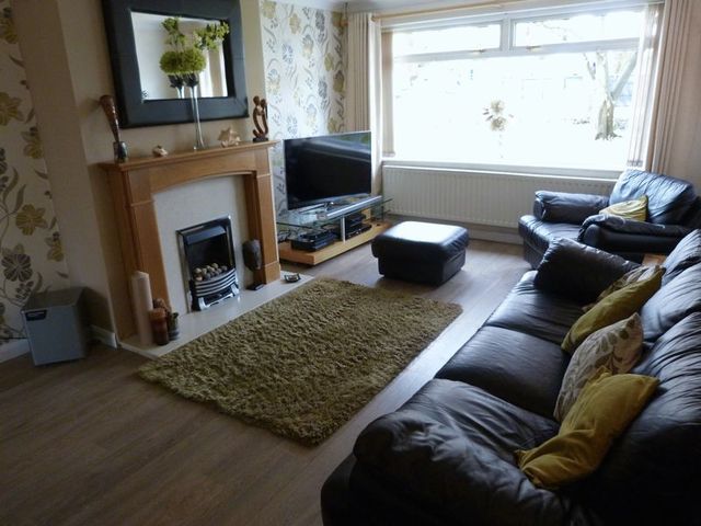  Image of 3 bedroom Semi-Detached house for sale in Rishworth Rise Shaw Oldham OL2 at Rishworth Rise Shaw Oldham, OL2 7PZ