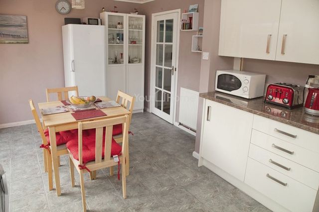  Image of 3 bedroom Semi-Detached house for sale in Rivehall Avenue Welton Lincoln LN2 at Rivehall Avenue  Lincoln, LN2 3LH