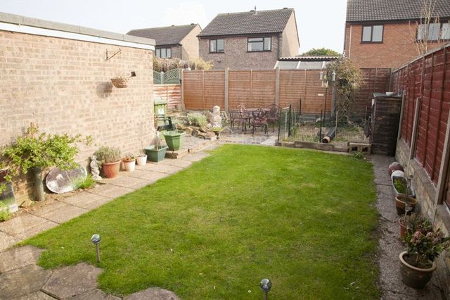  Image of 3 bedroom Semi-Detached house for sale in Rivehall Avenue Welton Lincoln LN2 at Rivehall Avenue  Lincoln, LN2 3LH