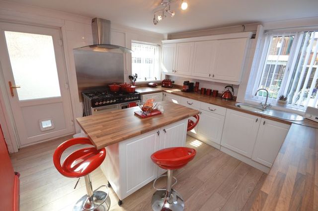  Image of 3 bedroom Detached house for sale in Rodbourne Road Swindon SN2 at Rodbourne Road Rodbourne Swindon, SN2 2AX