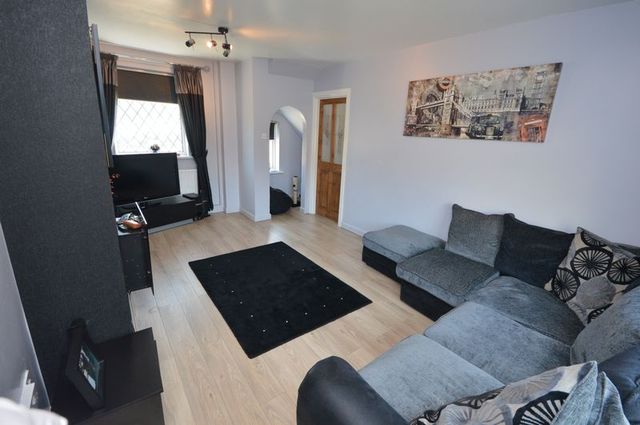  Image of 3 bedroom Detached house for sale in Rodbourne Road Swindon SN2 at Rodbourne Road Rodbourne Swindon, SN2 2AX