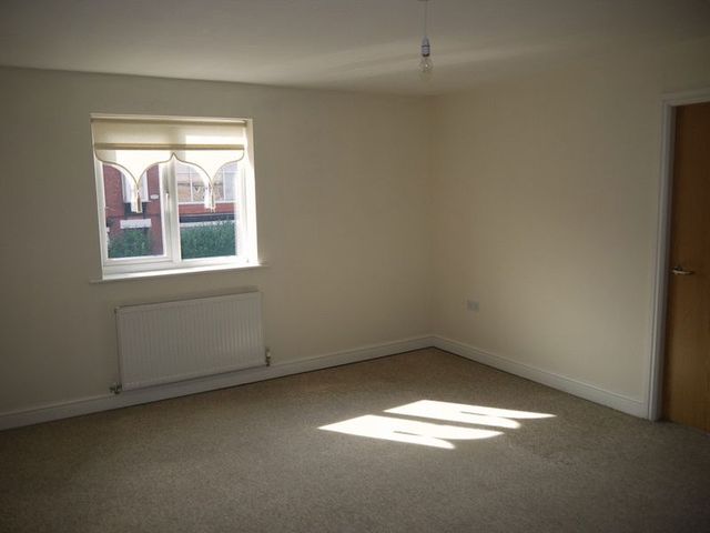  Image of 3 bedroom Flat to rent in Liscard Road Wallasey CH44 at Liscard Road  Wallasey, CH44 8AA