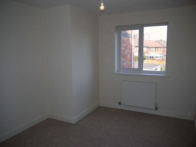  Image of 3 bedroom Flat to rent in Liscard Road Wallasey CH44 at Liscard Road  Wallasey, CH44 8AA