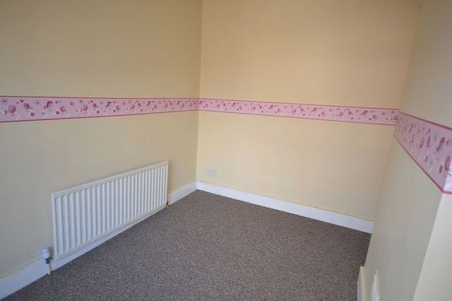  Image of 2 bedroom Terraced house to rent in Ross Street Widnes WA8 at Ross Street  Widnes, WA8 6JX