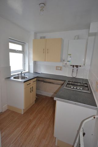  Image of 2 bedroom Terraced house to rent in Ross Street Widnes WA8 at Ross Street  Widnes, WA8 6JX