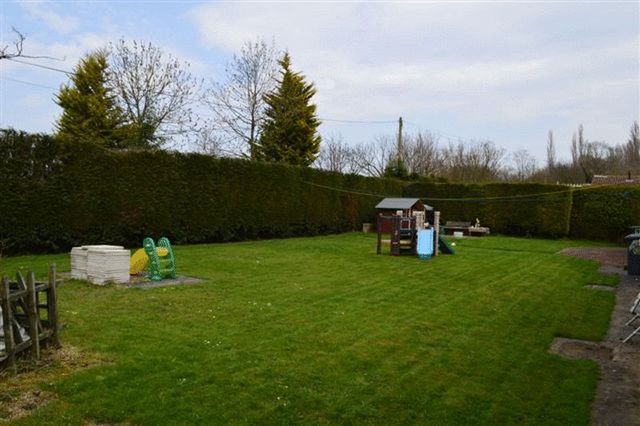  Image of 4 bedroom Detached house for sale in Rushcliffe Grove East Leake Loughborough LE12 at Rushcliffe Grove  East Leake, LE12 6JN