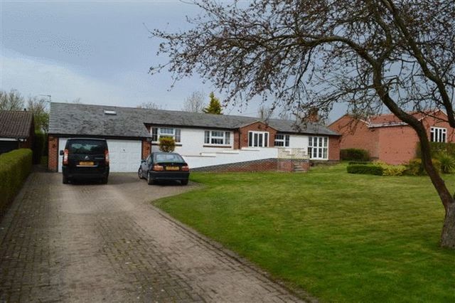  Image of 4 bedroom Detached house for sale in Rushcliffe Grove East Leake Loughborough LE12 at Rushcliffe Grove  East Leake, LE12 6JN