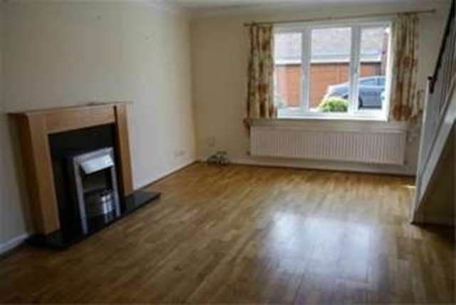  Image of 3 bedroom Semi-Detached house to rent in Rushy Close Nottingham NG8 at Nottingham, NG8 4GJ