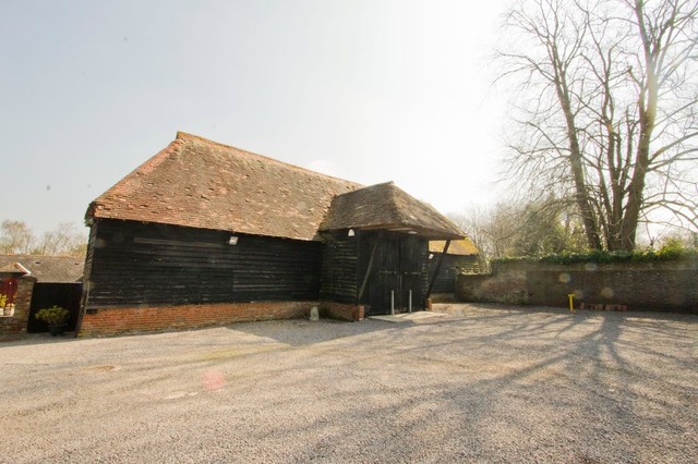  Image of Detached house to rent in Sandy Lane Shedfield Southampton SO32 at Shedfield Southampton Hampshire, SO32 2HQ