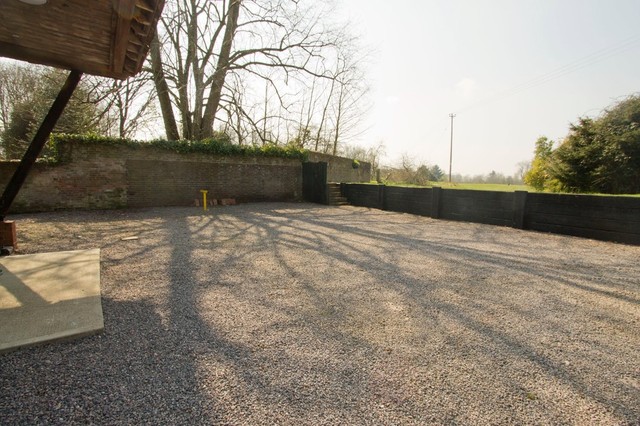  Image of Detached house to rent in Sandy Lane Shedfield Southampton SO32 at Shedfield Southampton Hampshire, SO32 2HQ