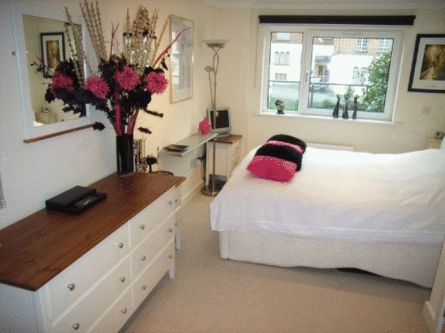  Image of 2 bedroom Flat for sale in Sea Road Boscombe Bournemouth BH5 at Sea Road Boscombe Bournemouth, BH5 1BP