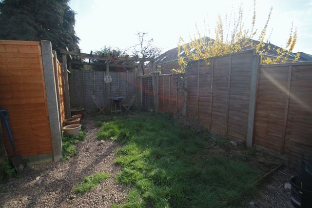  Image of 1 bedroom Flat to rent in Shaftesbury Road Bournemouth BH8 at Shaftesbury Road  Bournemouth, BH8 8SS