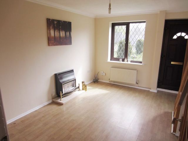  Image of 2 bedroom Semi-Detached house to rent in Shelbourne Close Tividale Oldbury B69 at Shelbourne Close Tividale Oldbury, B69 3NB