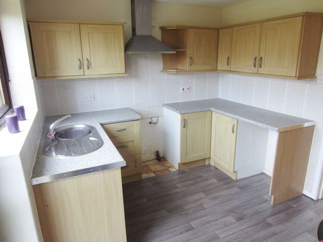  Image of 2 bedroom Semi-Detached house to rent in Shelbourne Close Tividale Oldbury B69 at Shelbourne Close Tividale Oldbury, B69 3NB