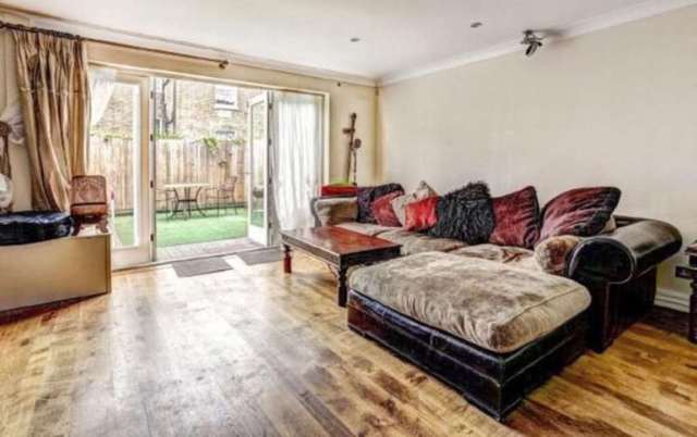 Image of 3 bedroom Semi-Detached house to rent in Shirland Mews London W9 at Shirland Mews Maida Hill London, W9 3DY