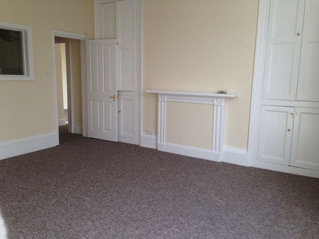  Image of 1 bedroom Flat to rent in Southfield Rise Paignton TQ3 at Southfield Rise  Paignton, TQ3 2NE