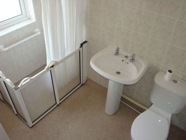  Image of 3 bedroom Semi-Detached house for sale in Henwick Road Worcester WR2 at Henwick Road St Johns Worcester, WR2 5NY