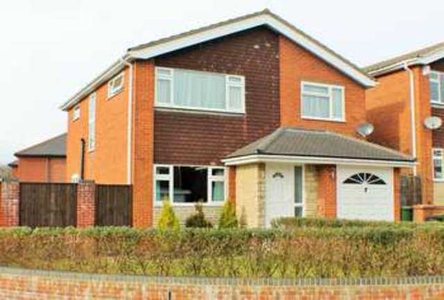  Image of 4 bedroom Detached house for sale in St. Matthews Road Cosham Portsmouth PO6 at Cosham Portsmouth Hampshire, PO6 2DL