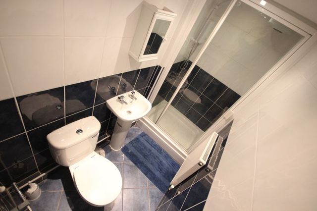  Image of 7 bedroom Terraced house to rent in Stanmore Place Burley Leeds LS4 at Stanmore Place Burley Leeds, LS4 2RR