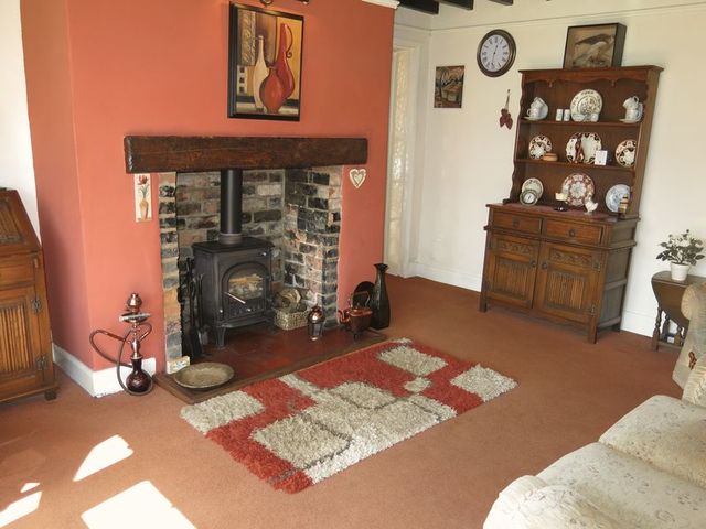  Image of 3 bedroom Cottage for sale in Chapel Lane Normanby-by-Spital Market Rasen LN8 at Chapel Lane Normanby-By-Spital Market Rasen, LN8 2HG