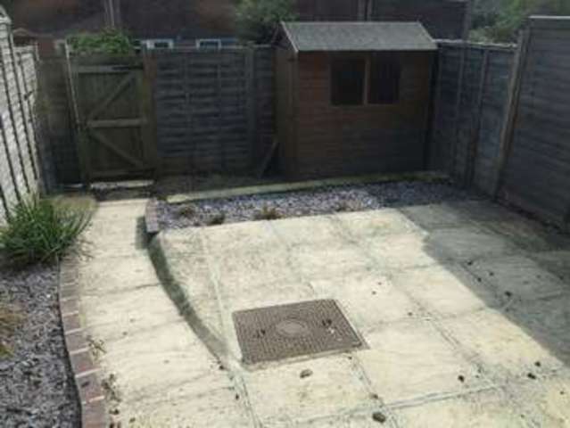  Image of 3 bedroom Terraced house to rent in Stephens Road Tadley RG26 at Stephens Road  Tadley, RG26 3RX