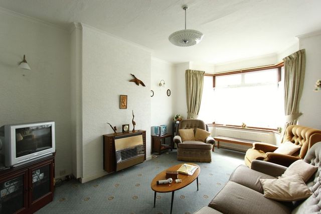  Image of 3 bedroom Terraced house for sale in Strathcona Avenue Hull HU5 at Strathcona Avenue  Hull, HU5 4AD
