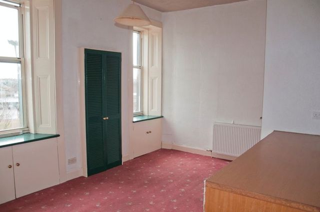  Image of 1 bedroom Flat for sale in Sunnyside Road Alloa FK10 at Sunnyside Road  Alloa, FK10 2AP