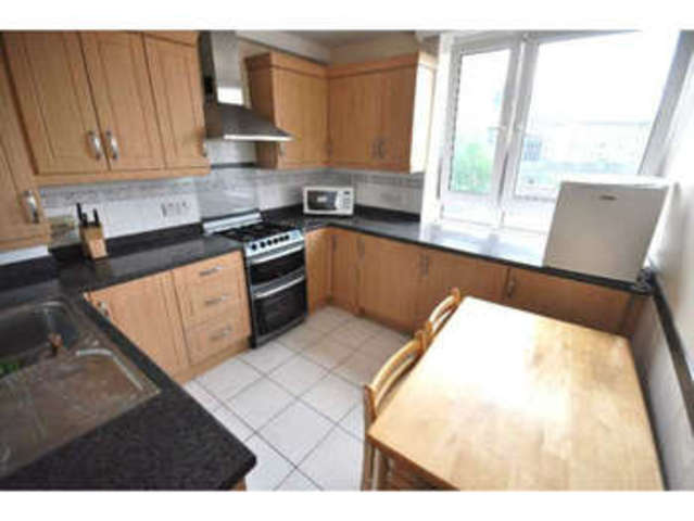  Image of 3 bedroom Flat to rent in Munster Square London NW1 at London, NW1 3PJ