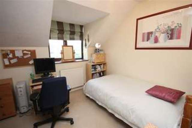  Image of 2 bedroom Terraced house for sale in Sweetbriar Gardens Waterlooville PO7 at Sweetbriar Gardens  Waterlooville, PO7 8JB