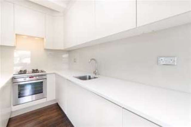  Image of 1 bedroom Flat to rent in Talbot Road London W2 at London, W2 5LH