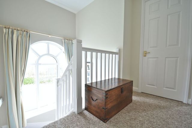  Image of 3 bedroom Detached house for sale in Tamar Way Didcot OX11 at Tamar Way  Didcot, OX11 7QH