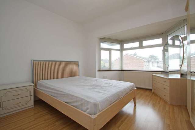 Image of 3 bedroom Detached house to rent in Tamworth Lane Mitcham CR4 at Tamworth Lane  Mitcham, CR4 1DJ
