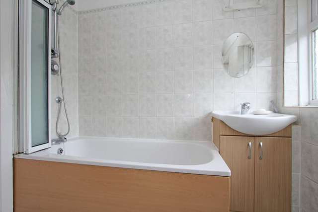  Image of 3 bedroom Detached house to rent in Tamworth Lane Mitcham CR4 at Tamworth Lane  Mitcham, CR4 1DJ