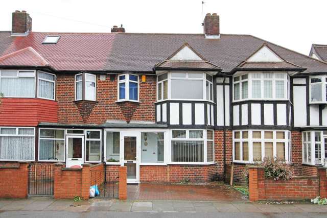  Image of 3 bedroom Detached house to rent in Tamworth Lane Mitcham CR4 at Tamworth Lane  Mitcham, CR4 1DJ