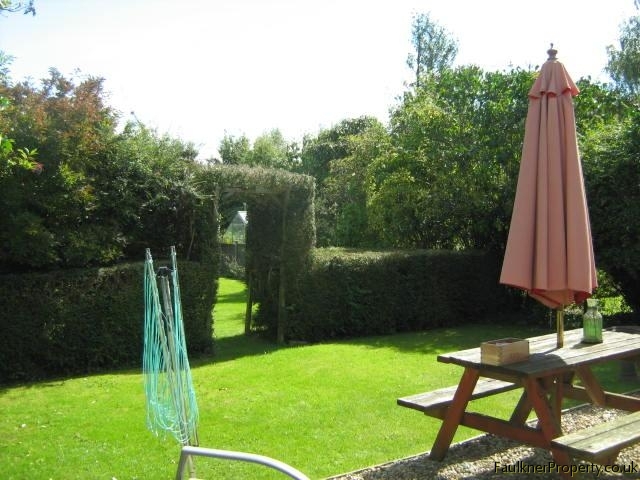  Image of 3 bedroom Semi-Detached house to rent in The Crescent Whittlebury Towcester NN12 at Whittlebury, NN12 8XP