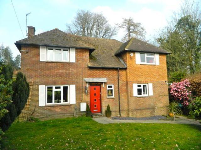  Image of 5 bedroom Detached house to rent in The Forstal Eridge Green Tunbridge Wells TN3 at Eridge Green  Tunbridge Wells, TN3 9JX