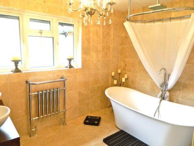  Image of 5 bedroom Detached house to rent in The Forstal Eridge Green Tunbridge Wells TN3 at Eridge Green  Tunbridge Wells, TN3 9JX