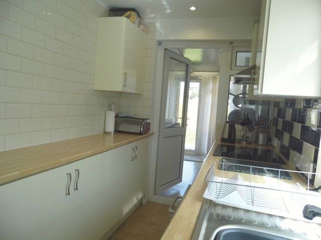  Image of 3 bedroom Terraced house for sale in The Glade Croydon CR0 at The Glade Shirley CROYDON, CR0 7QE