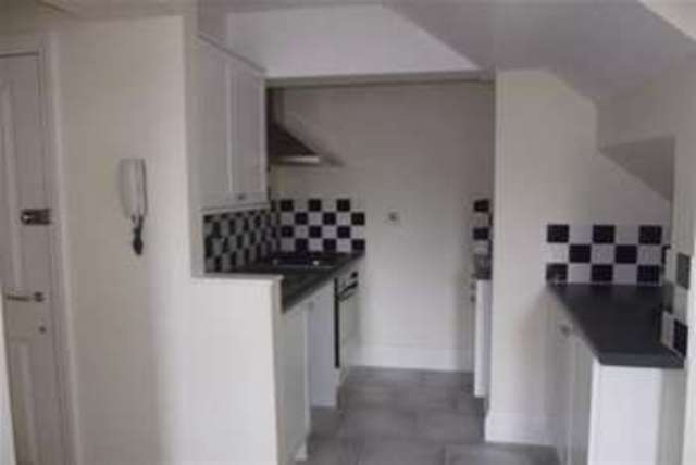  Image of 1 bedroom Flat to rent in Springfield Avenue Harrogate HG1 at Harrogate, HG1 2HR
