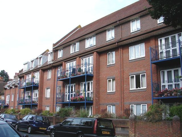  Image of 1 bedroom Retirement Property for sale in Nizells Avenue Hove BN3 at Nizells Avenue  Hove, BN3 1PY
