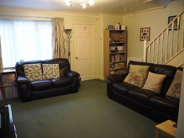 Image of 3 bedroom Semi-Detached house for sale in Horseshoe Close Fareham PO14 at Horseshoe Close Titchfield Common Fareham, PO14 4DR