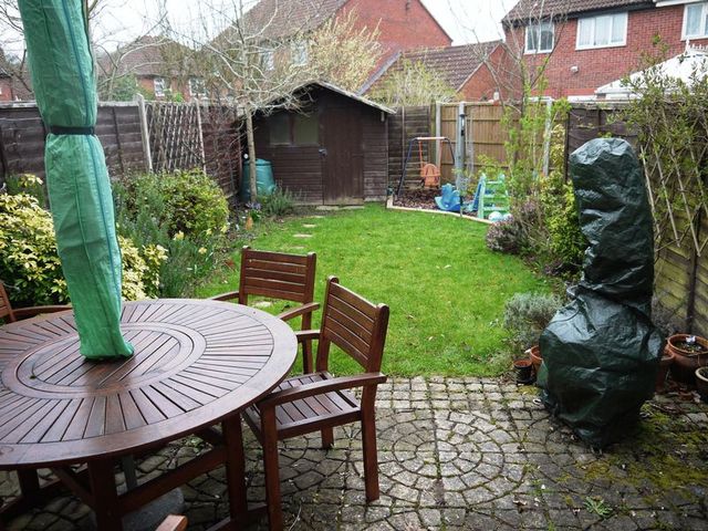  Image of 3 bedroom Semi-Detached house for sale in Horseshoe Close Fareham PO14 at Horseshoe Close Titchfield Common Fareham, PO14 4DR