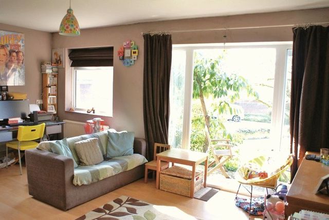  Image of 2 bedroom Flat for sale in Springfield Park Twyford Reading RG10 at Springfield Park Twyford Reading, RG10 9JH