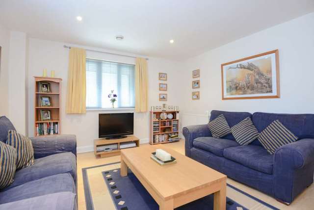  Image of 2 bedroom Flat to rent in Bedford Street Berkhamsted HP4 at Union Court Bedford Street Berkhamsted, HP4 2ED