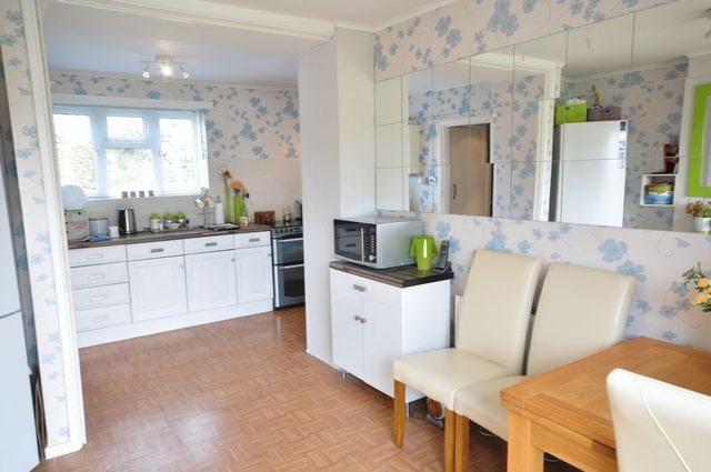  Image of 3 bedroom Semi-Detached house for sale in Monkswood Avenue Waltham Abbey EN9 at Monkswood Avenue  Waltham Abbey, EN9 1LJ