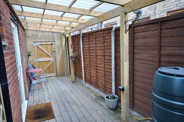  Image of 3 bedroom Semi-Detached house for sale in Monkswood Avenue Waltham Abbey EN9 at Monkswood Avenue  Waltham Abbey, EN9 1LJ